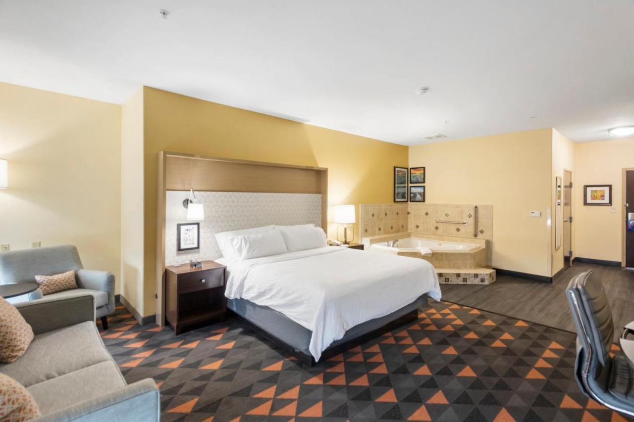 Holiday Inn Hotel & Suites Waco Northwest By Ihg Bellmead Екстер'єр фото