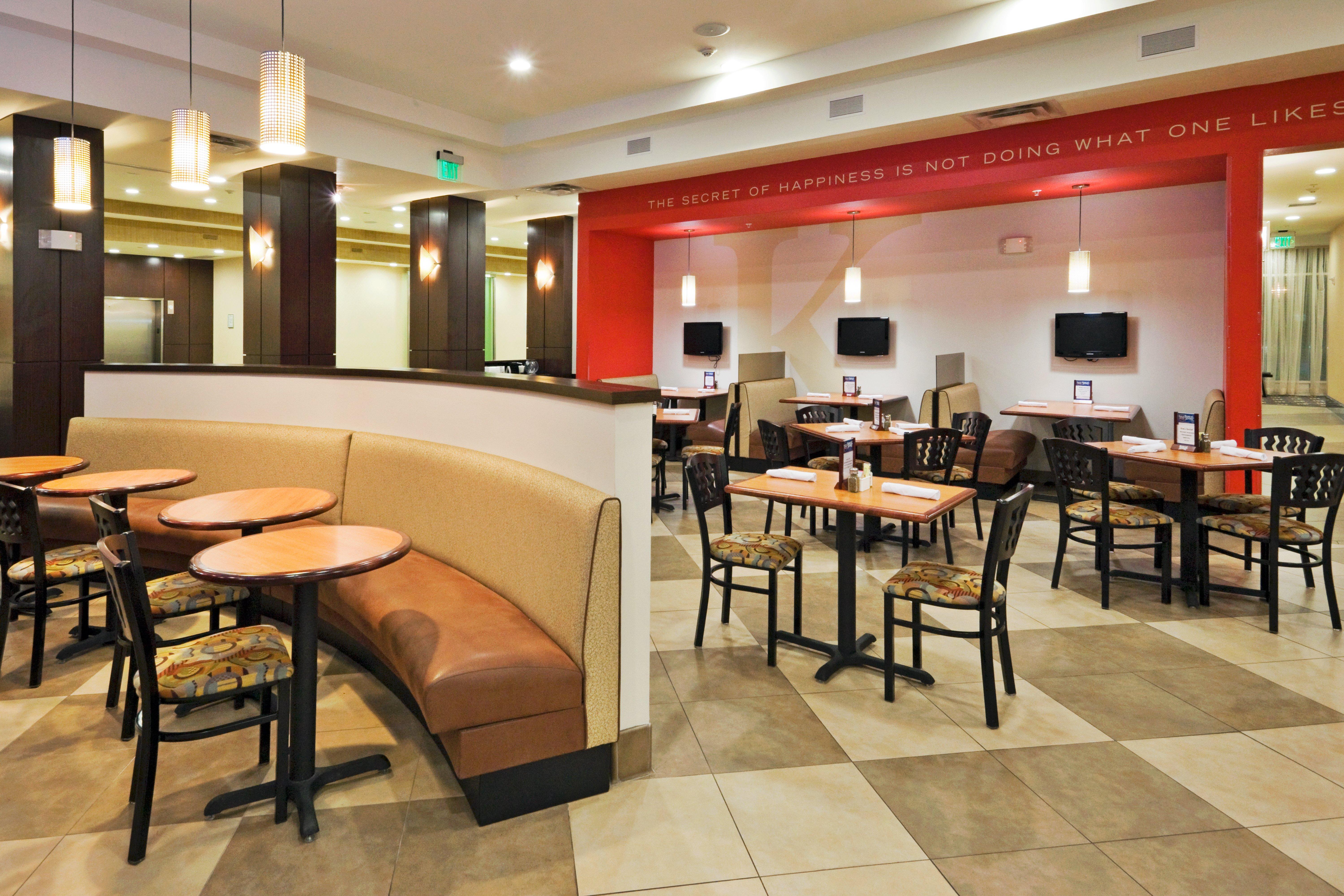 Holiday Inn Hotel & Suites Waco Northwest By Ihg Bellmead Екстер'єр фото