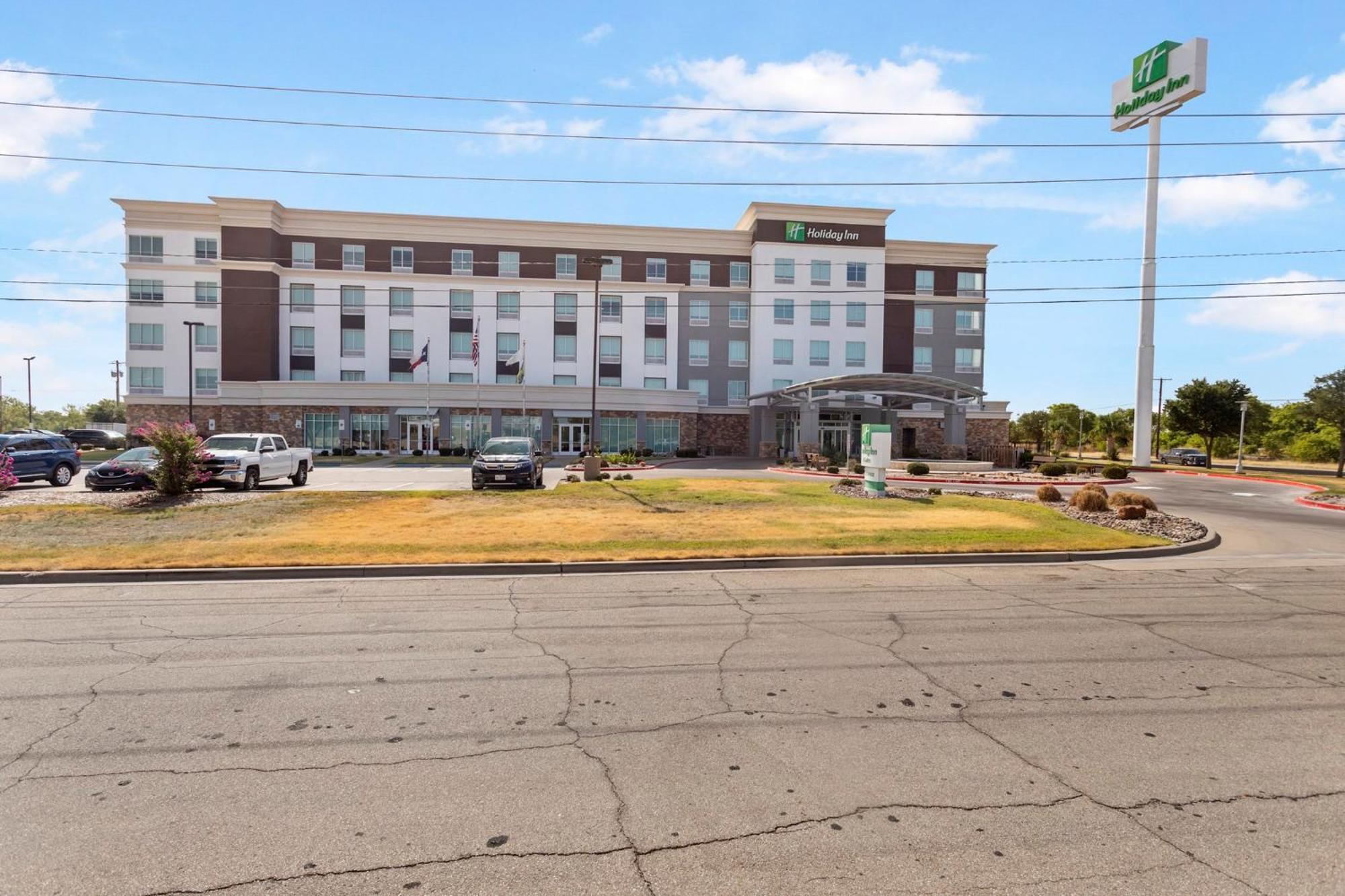Holiday Inn Hotel & Suites Waco Northwest By Ihg Bellmead Екстер'єр фото