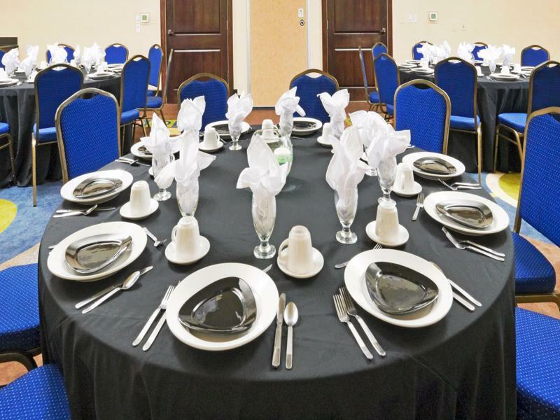 Holiday Inn Hotel & Suites Waco Northwest By Ihg Bellmead Екстер'єр фото